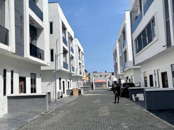 4 Bedroom Semi Detached with Bq